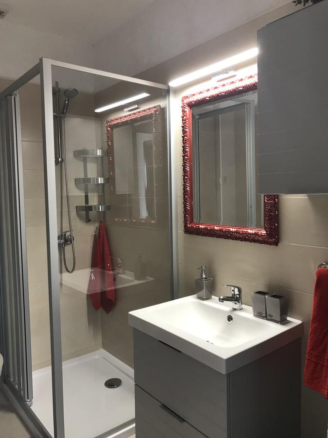 Apartment Puh Бетина Екстериор снимка